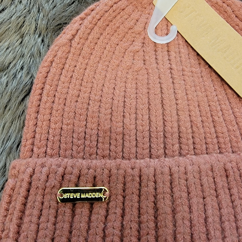 Steve Madden beanie - Picture 5 of 5